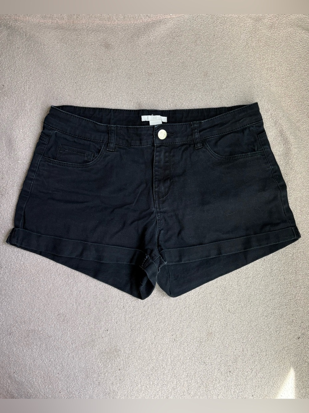H&M Stretch Cuff Shorts Women’s 6 Black Casual Summer Boho Bohemian Cool Girl